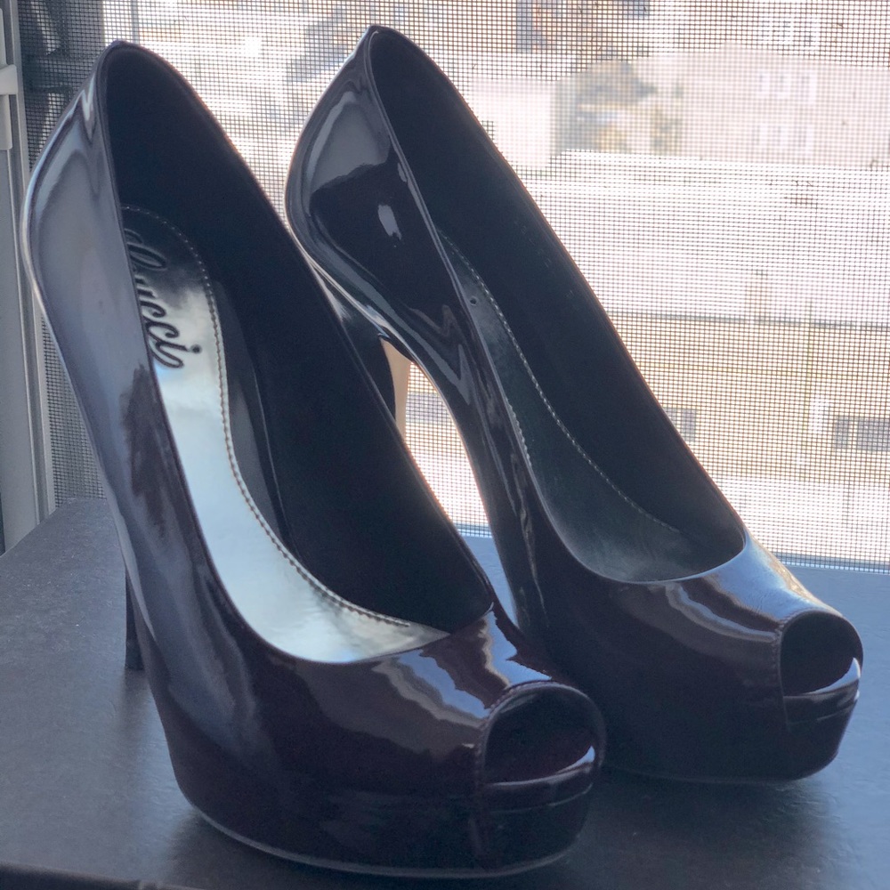 Gucci pumps